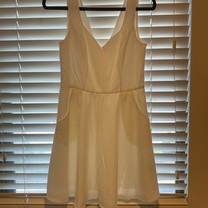 White, Medium, Loose Fit, Formal Dress